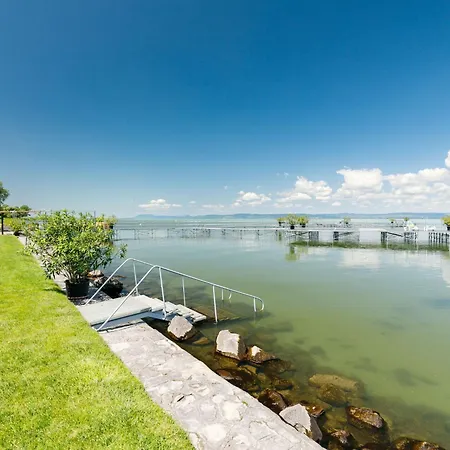 Amelia By Interhome بالاتونوشود