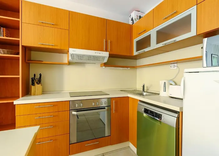 Amelia By Interhome בלטונוסוד